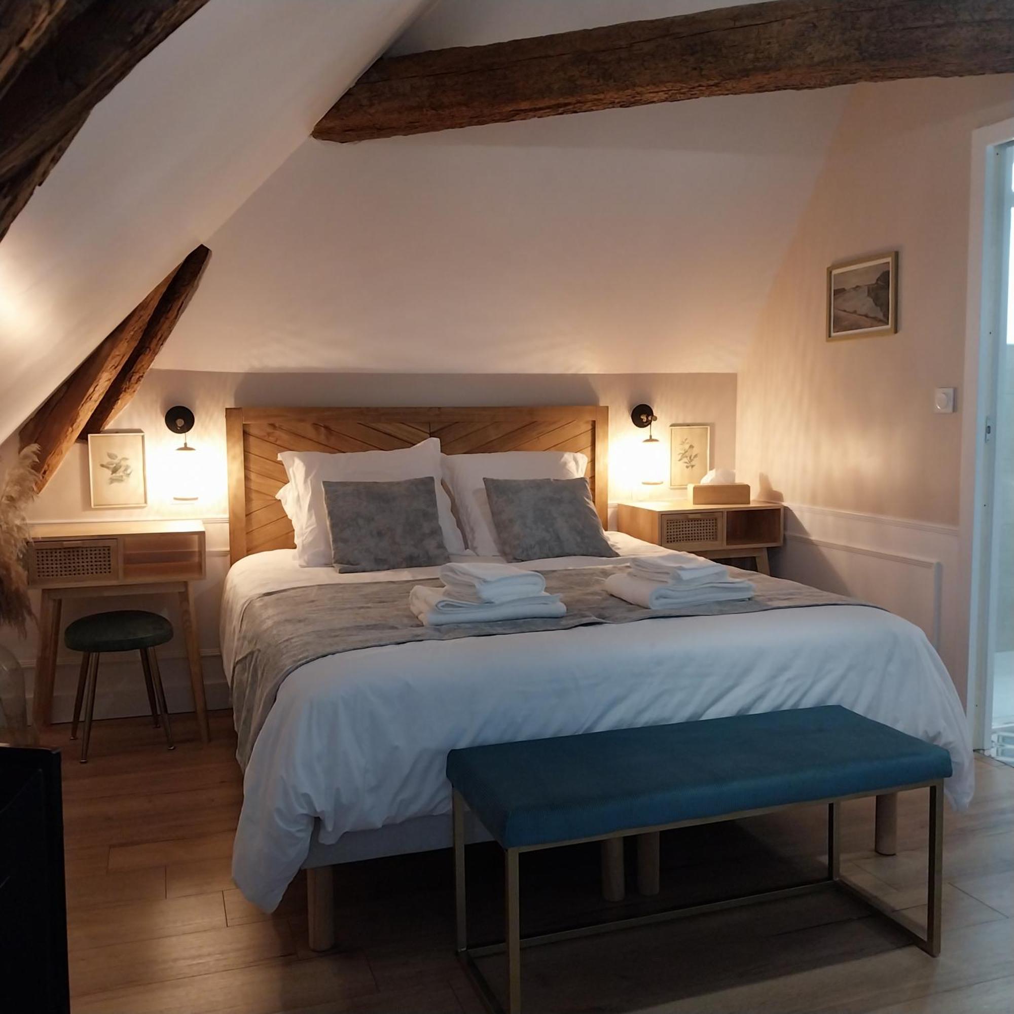 Le Griffon 1855 Hotel Saint-Laurent-Des-Autels Kültér fotó