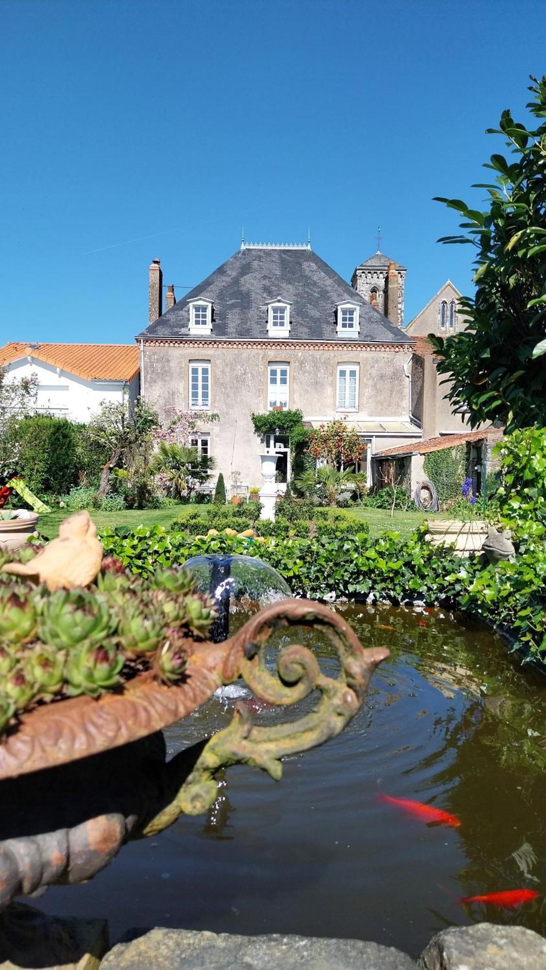 Le Griffon 1855 Hotel Saint-Laurent-Des-Autels Kültér fotó