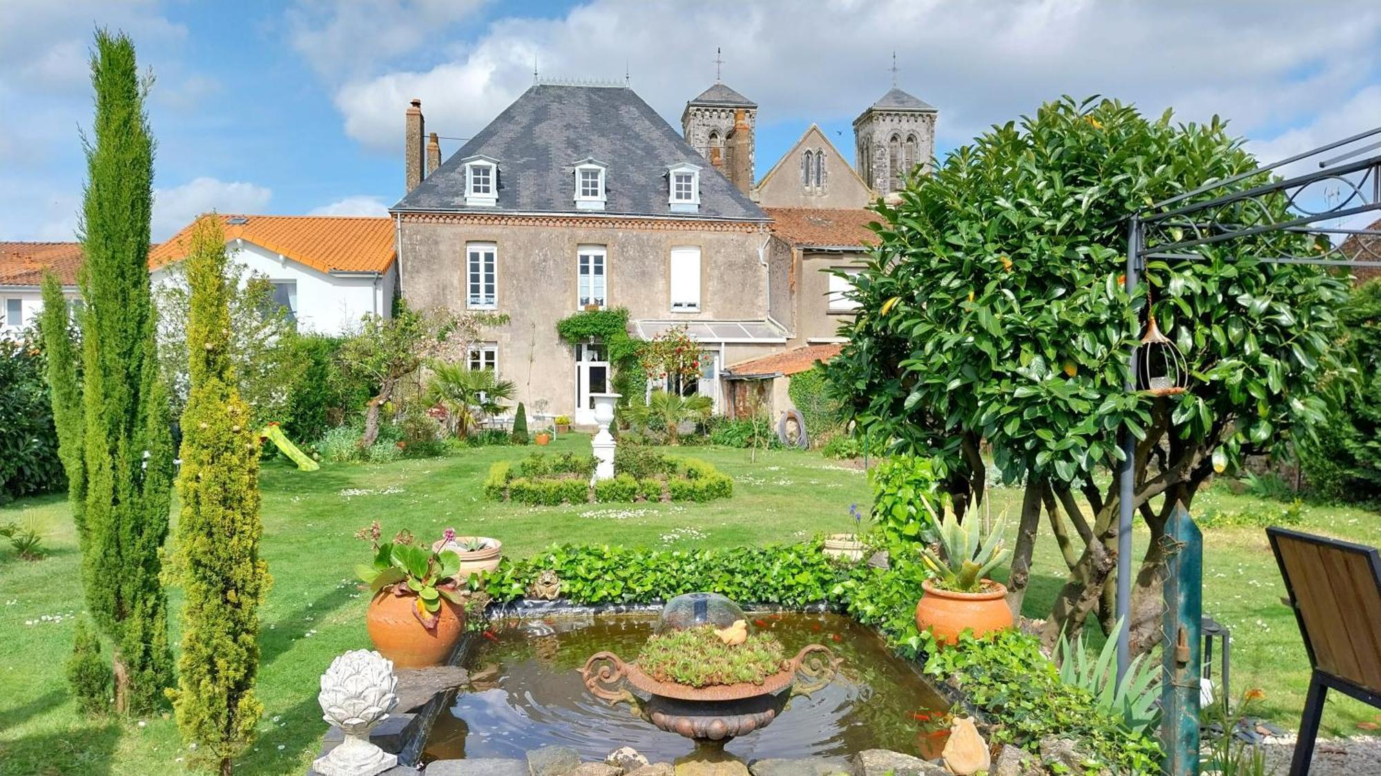 Le Griffon 1855 Hotel Saint-Laurent-Des-Autels Kültér fotó